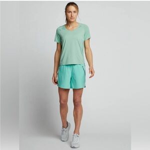 NWT - WOMEN'S KORSA EMBRACE 5" SHORT 2.0 size M